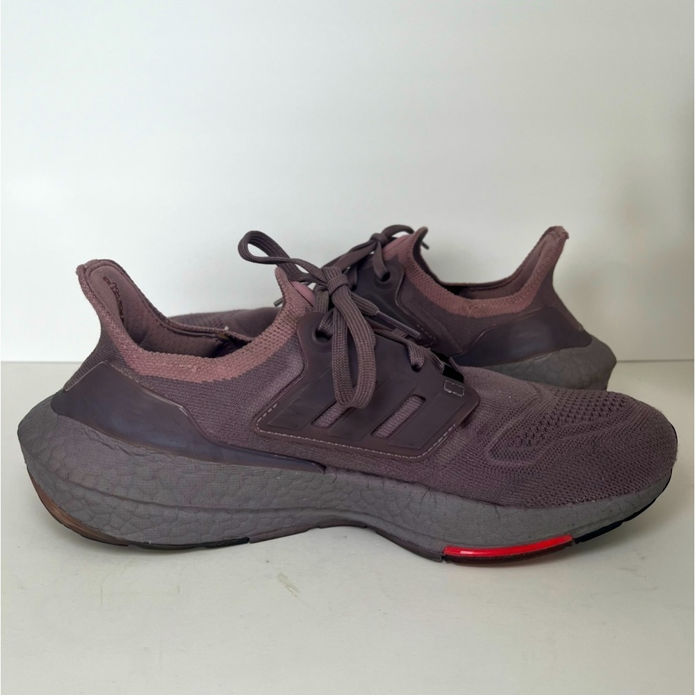 Adidas Ultraboost 22 Women’s Running Shoes Size 7.5 Purple Exercise Walking - Picture 3 of 10